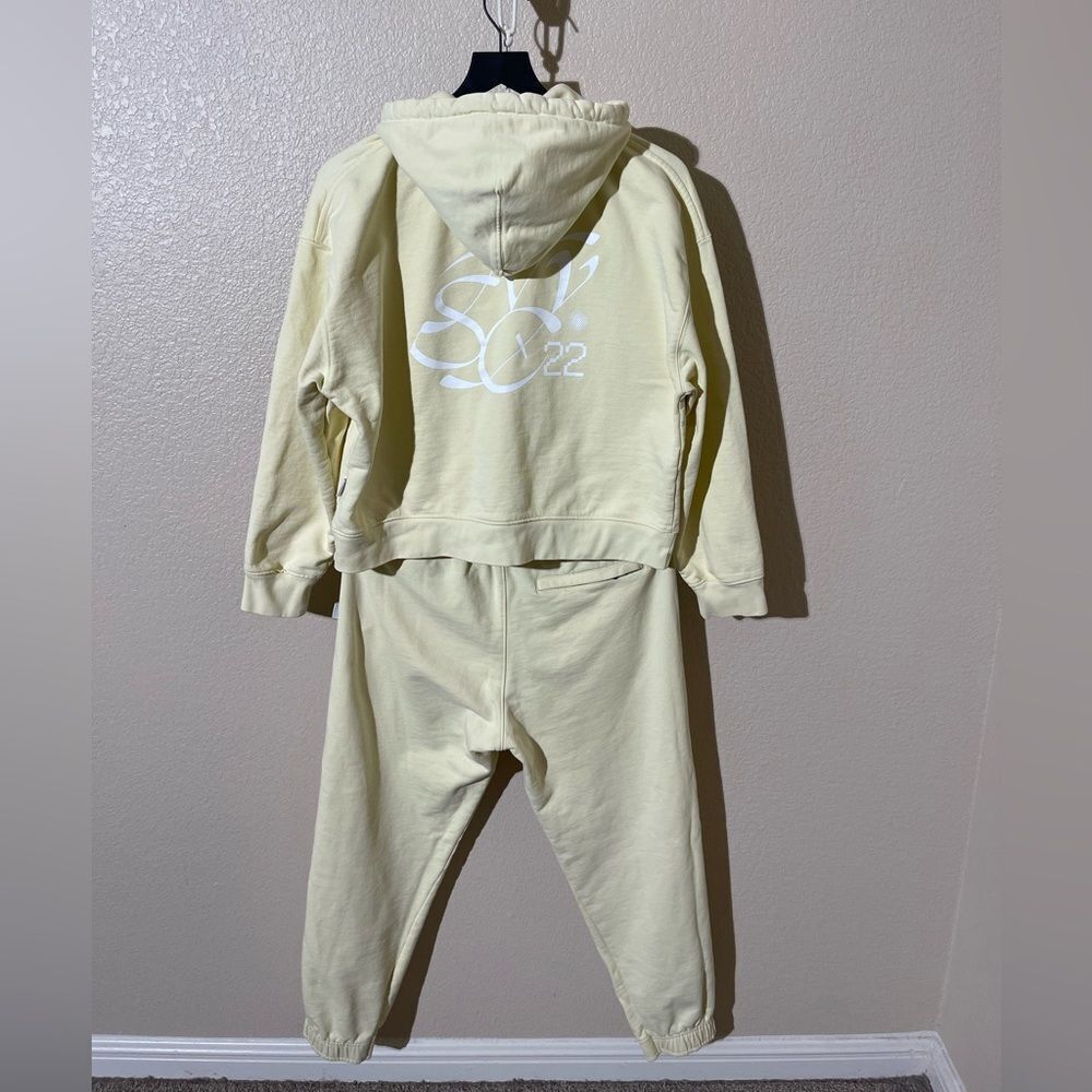 Sold  - Picture 2 of 12